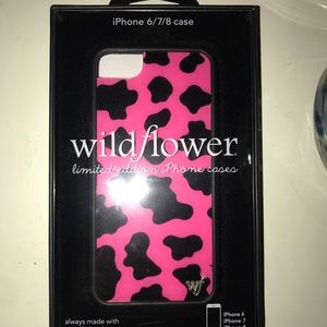 WILD FLOWER iPhone 6/7/8 case brand new🌸🌸